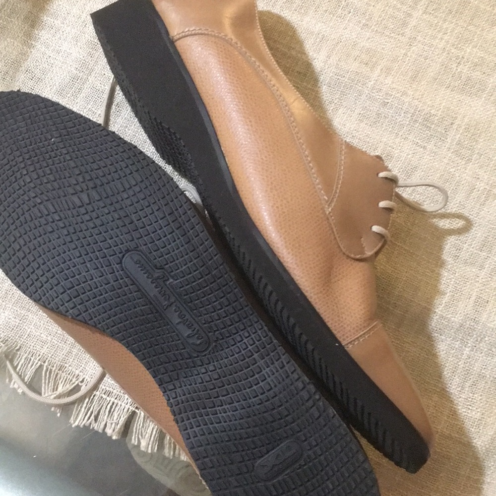 Shoes - Picture 5 of 5